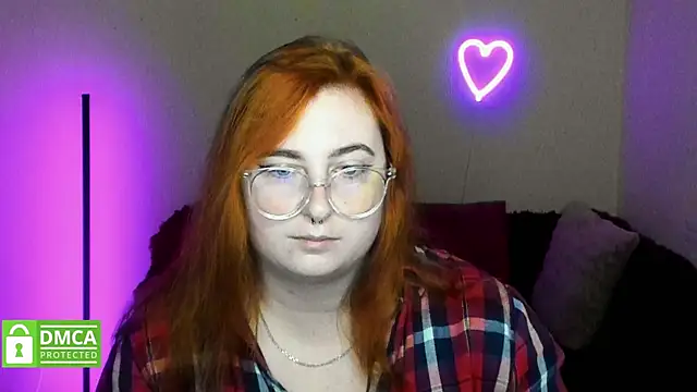 Alicia love00 online show from October 7, 2025, 5:30 am