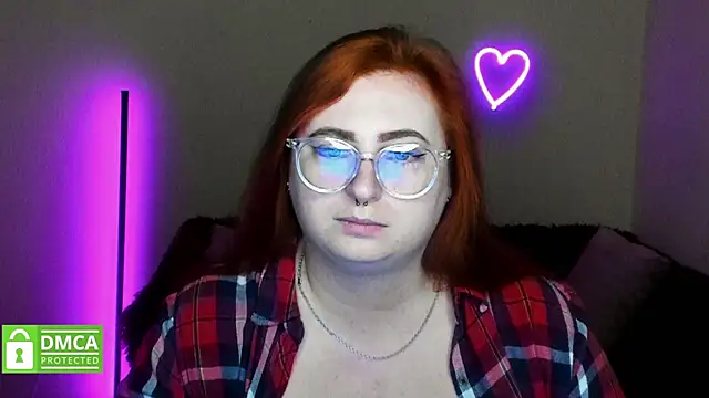 Alicia love00 online show from September 30, 2025, 5:24 am