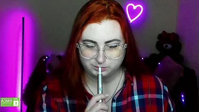 Alicia love00 online show from February 7, 2026, 6:32 am