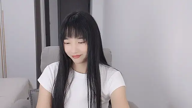 Lisa-3333 online show from September 14, 2025, 2:28 pm