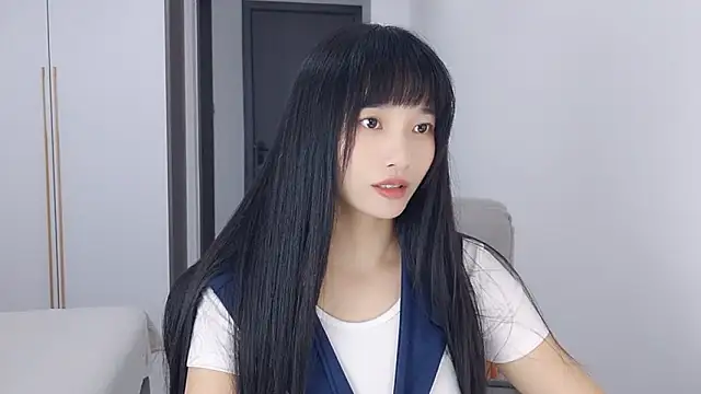 Lisa-3333 online show from September 18, 2025, 2:20 pm