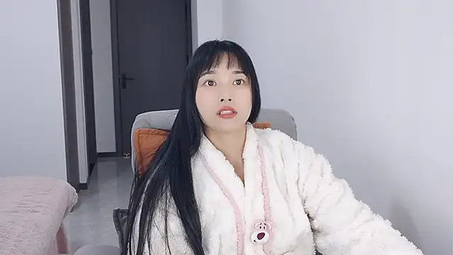 Snapshot of Lisa-3333 chatting on January 12, 2026, 1:40 pm Lisa-3333 online show from January 12, 2026, 1:40 pm