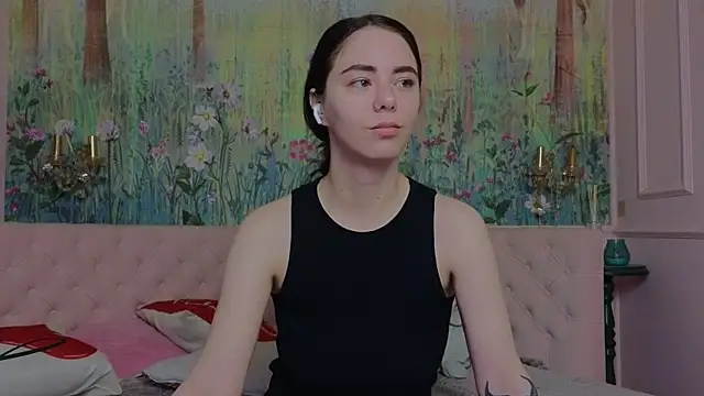 Snapshot of IvoryWood_ chatting on May 28, 2026, 6:36 pm IvoryWood online show from May 28, 2026, 6:36 pm