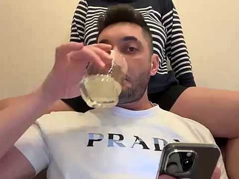 Snapshot of SARSILMAZ_HOME chatting on December 18, 2025, 7:18 pm SARSILMAZ HOME online show from December 18, 2025, 7:18 pm