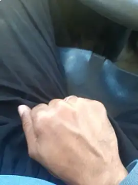 Snapshot of randheerthakur_ chatting on January 17, 2026, 8:40 am randheerthakur online show from January 17, 2026, 8:40 am