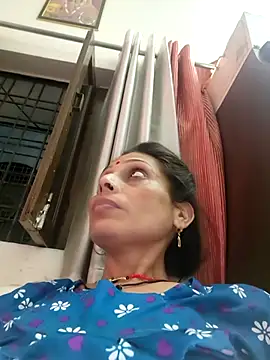 Snapshot of ISHANI-SINGH chatting on April 22, 2026, 2:02 pm ISHANI-SINGH online show from April 22, 2026, 2:02 pm