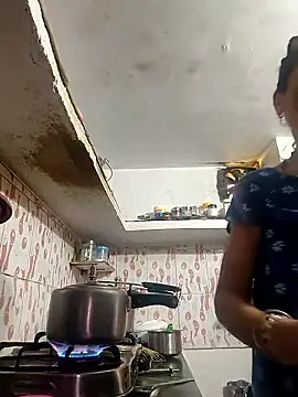 Snapshot of ISHANI-SINGH chatting on May 15, 2026, 3:26 am ISHANI-SINGH online show from May 15, 2026, 3:26 am
