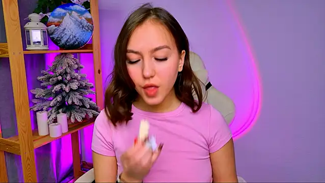 Snapshot of CindySparkl chatting on January 12, 2026, 4:52 am CindySparkl online show from January 12, 2026, 4:52 am