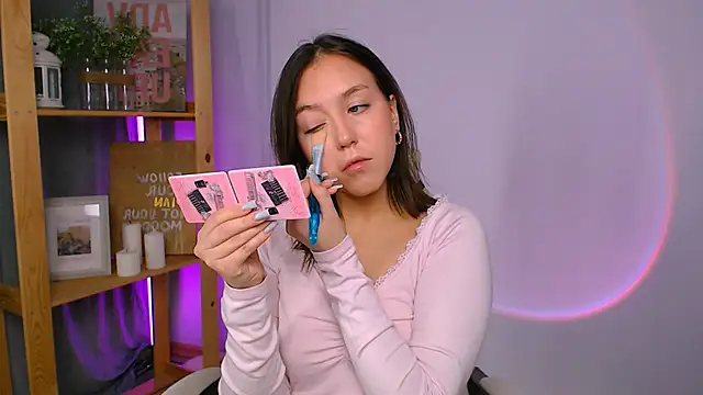 CindySparkl online show from November 29, 2025, 3:50 am