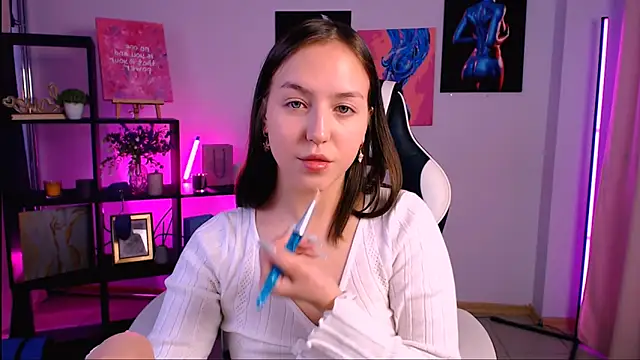 CindySparkl online show from December 14, 2025, 4:40 am