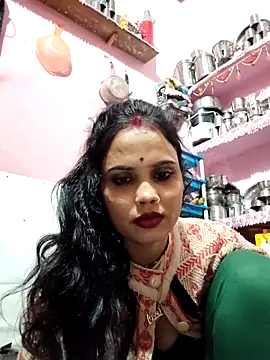 Snapshot of Cut_ragni chatting on November 25, 2025, 4:40 pm Cut ragni online show from November 25, 2025, 4:40 pm
