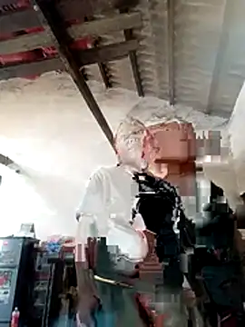 Chubbyhoney1 online show from March 25, 2026, 5:40 am