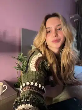 Snapshot of Chloe_Ravens chatting on November 2, 2025, 11:15 am Chloe Ravens online show from November 2, 2025, 11:15 am