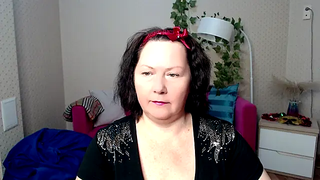 Snapshot of milf_hornys chatting on November 29, 2025, 5:24 pm milf hornys online show from November 29, 2025, 5:24 pm