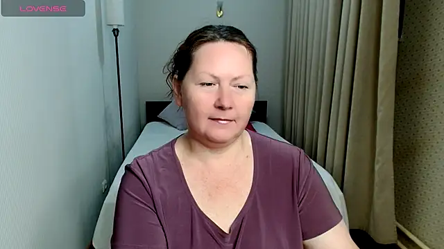 Snapshot of milf_hornys chatting on September 8, 2025, 5:12 pm milf hornys online show from September 8, 2025, 5:12 pm