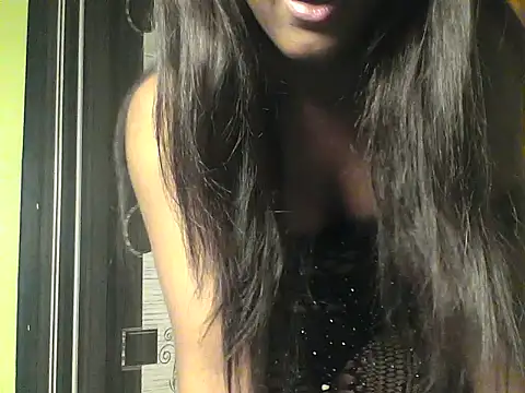 Snapshot of mickle_james chatting on December 14, 2025, 4:01 pm mickle james online show from December 14, 2025, 4:01 pm