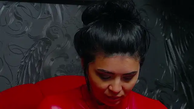 DevashaQueenX online show from April 15, 2026, 6:41 am