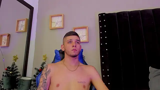 Mathewboy1 online show from December 17, 2025, 7:08 pm