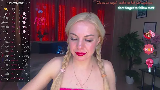 LiSinDoll online show from September 25, 2025, 1:33 am