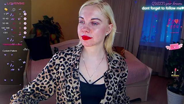 Snapshot of LiSinDoll chatting on March 9, 2026, 1:53 am LiSinDoll online show from March 9, 2026, 1:53 am