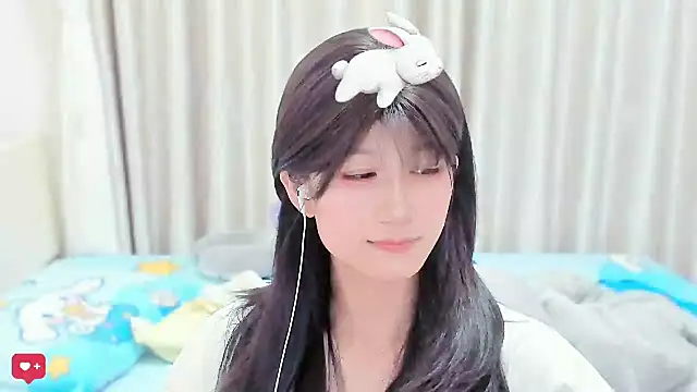 Rabbitlittlefool online show from February 6, 2026, 5:14 am