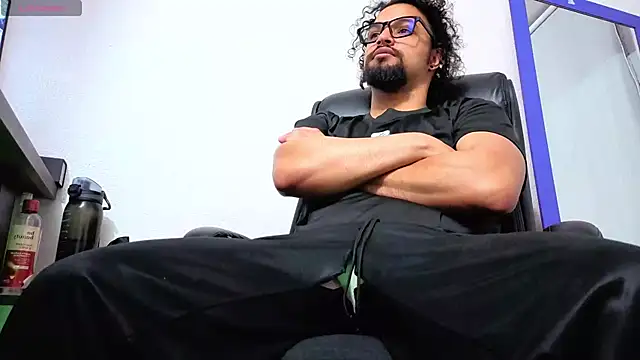 Ernesto-Rodriguez82 online show from January 14, 2026, 2:15 am