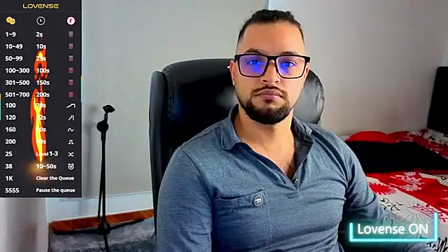 Snapshot of Ernesto-Rodriguez82 chatting on October 23, 2025, 7:23 pm Ernesto-Rodriguez82 online show from October 23, 2025, 7:23 pm