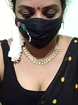 Snapshot of yoga-mithraa chatting on September 24, 2025, 8:21 am yoga-mithraa online show from September 24, 2025, 8:21 am