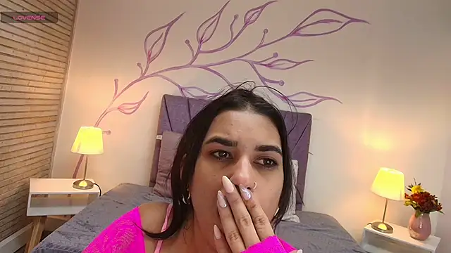 Lia Blake  online show from September 23, 2025, 12:01 pm