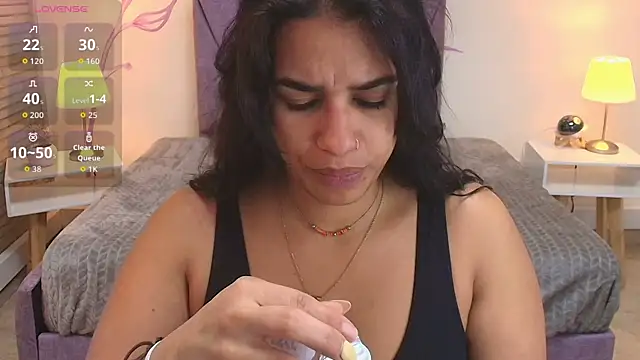 Lia Blake  online show from October 20, 2025, 12:06 pm