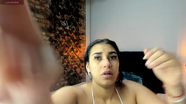 Lia Blake  online show from February 24, 2026, 12:39 pm