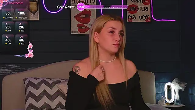 Snapshot of Crystal_Jull chatting on October 22, 2025, 6:07 pm Crystal Jull online show from October 22, 2025, 6:07 pm