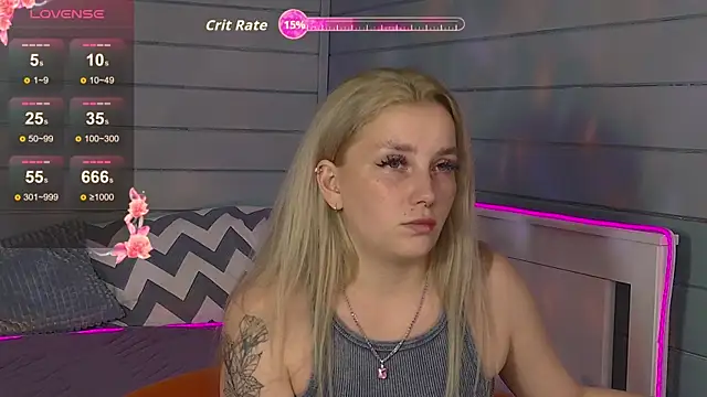 Snapshot of Crystal_Jull chatting on September 18, 2025, 1:47 pm Crystal Jull online show from September 18, 2025, 1:47 pm