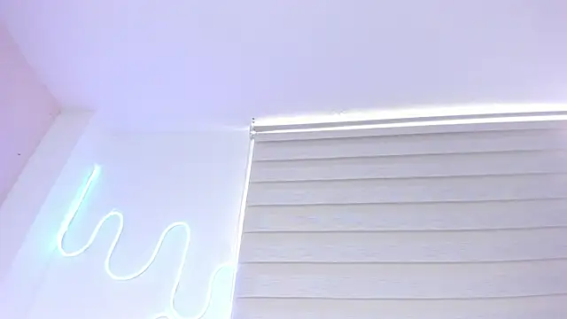 missweetpeach online show from January 14, 2026, 8:01 pm