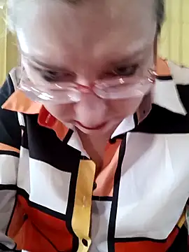 Snapshot of VikaKing chatting on February 26, 2026, 7:41 am VikaKing online show from February 26, 2026, 7:41 am