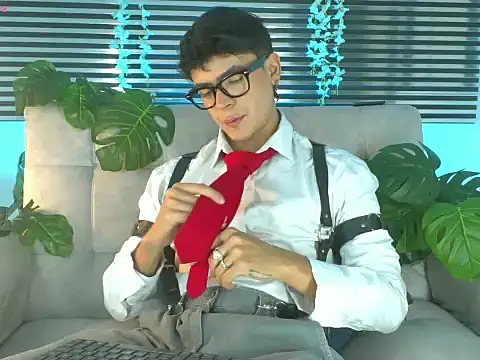 Snapshot of CamiiGuzmanX chatting on June 6, 2026, 9:20 pm CamiiGuzmanX online show from June 6, 2026, 9:20 pm