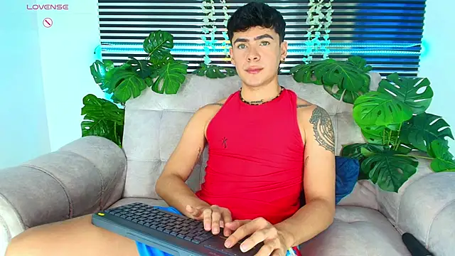 CamiiGuzmanX online show from March 14, 2026, 8:37 pm