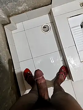 obin112233 online show from February 25, 2026, 6:30 pm