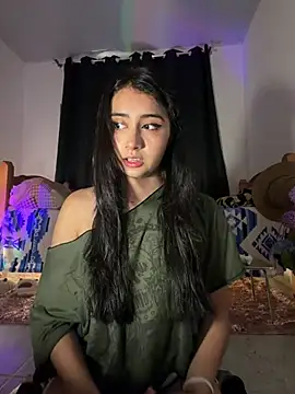 Snapshot of kaori_77 chatting on August 3, 2026, 5:48 am kaori 77 online show from August 3, 2026, 5:48 am