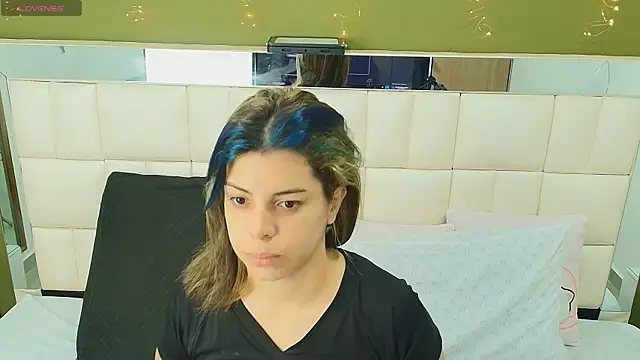 Snapshot of gisell_gomez chatting on September 15, 2025, 12:16 pm gisell gomez online show from September 15, 2025, 12:16 pm