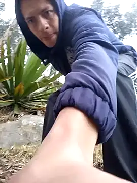 Thomasjons  online show from November 6, 2025, 12:42 pm