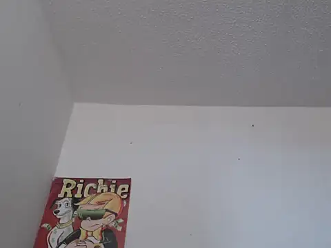 Thomasjons  online show from October 23, 2025, 7:23 pm