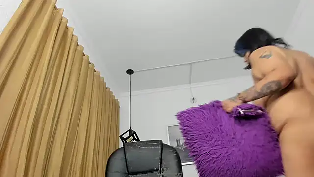 Snapshot of Karol_c31 chatting on October 30, 2025, 2:21 am Karol c31 online show from October 30, 2025, 2:21 am