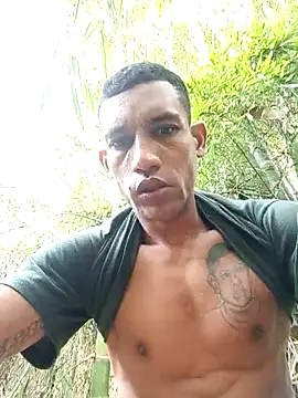 Snapshot of Wawau chatting on October 28, 2025, 1:21 pm Wawau online show from October 28, 2025, 1:21 pm