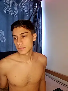 Snapshot of axel_davis_ chatting on October 27, 2025, 4:08 pm axel davis online show from October 27, 2025, 4:08 pm