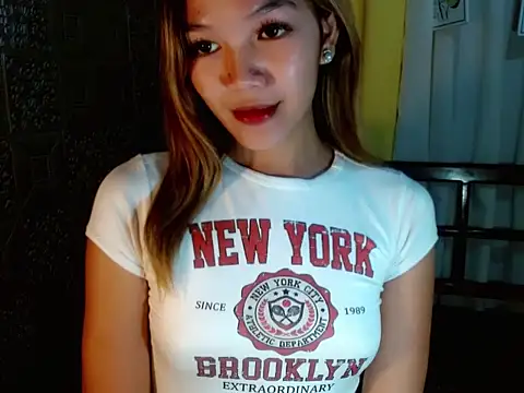 Snapshot of gorgeouswella chatting on May 12, 2026, 6:47 pm gorgeouswella online show from May 12, 2026, 6:47 pm