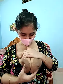 Snapshot of Cute_Faria chatting on November 3, 2025, 4:39 am Cute Faria online show from November 3, 2025, 4:39 am