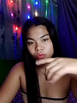 Snapshot of cloe_candy19 chatting on February 1, 2026, 1:15 am cloe candy19 online show from February 1, 2026, 1:15 am