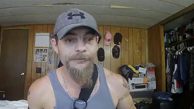 Snapshot of JohnnyBaby85 chatting on August 9, 2026, 8:48 pm JohnnyBaby85 online show from August 9, 2026, 8:48 pm
