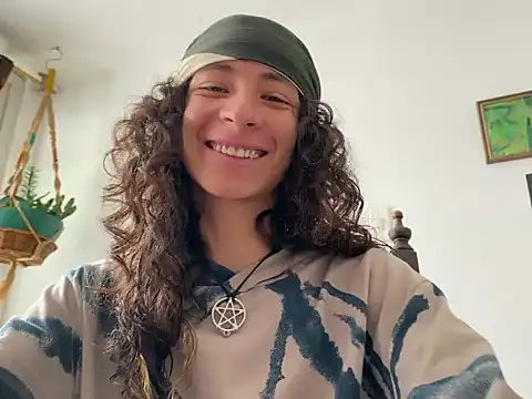 Snapshot of camille_delrey chatting on November 6, 2025, 6:23 pm camille delrey online show from November 6, 2025, 6:23 pm